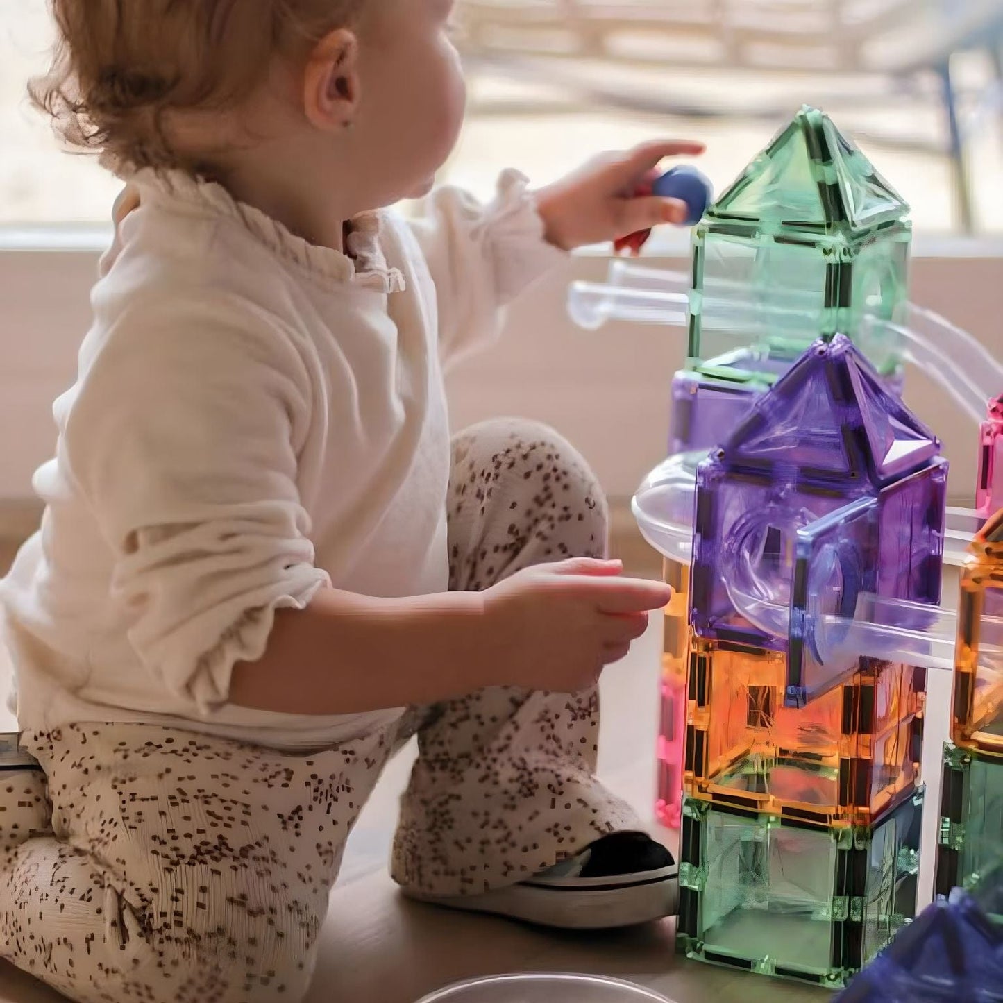 Apresentamos Corrida de Bolas Pack Pastel 110 peças com o SKU 59300124 recomendado para + 3 anos