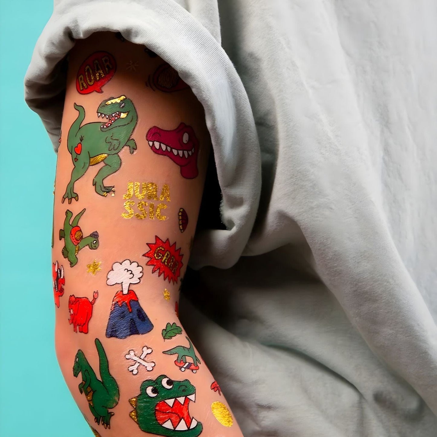 Apresentamos Kit de tatuagem Infantil Dinossauros com o SKU 590303624 recomendado para + 3 anos