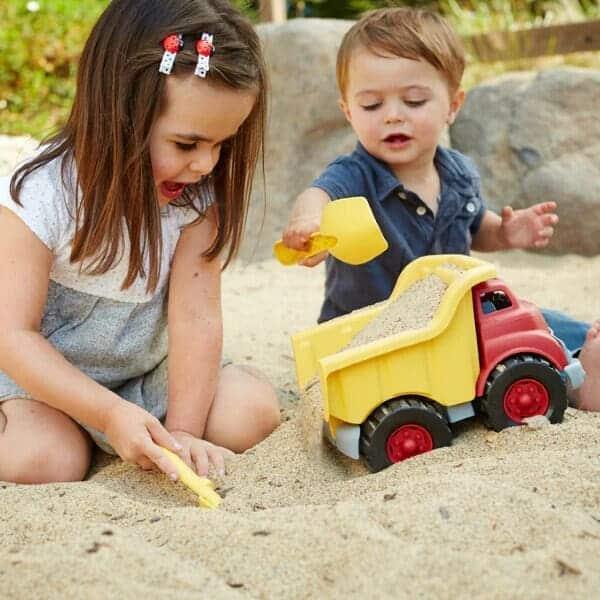 Apresentamos Camião Dumper com o SKU 12000223 recomendado para + 2 anos