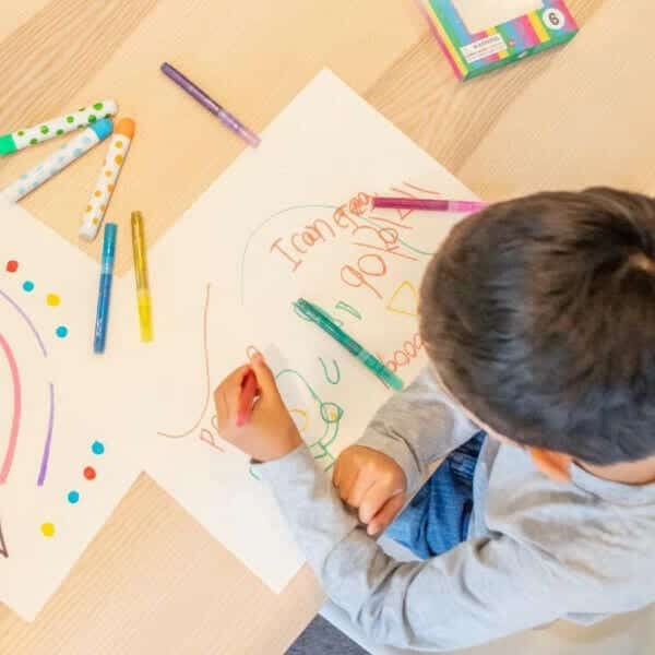 Apresentamos Marcadores Brilhantes com o SKU 837013223 recomendado para + 5 anos