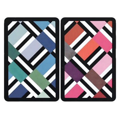 Baraja de Cartas Doble Bauhaus de Piatnik con patrón geométrico colorido en caja negra