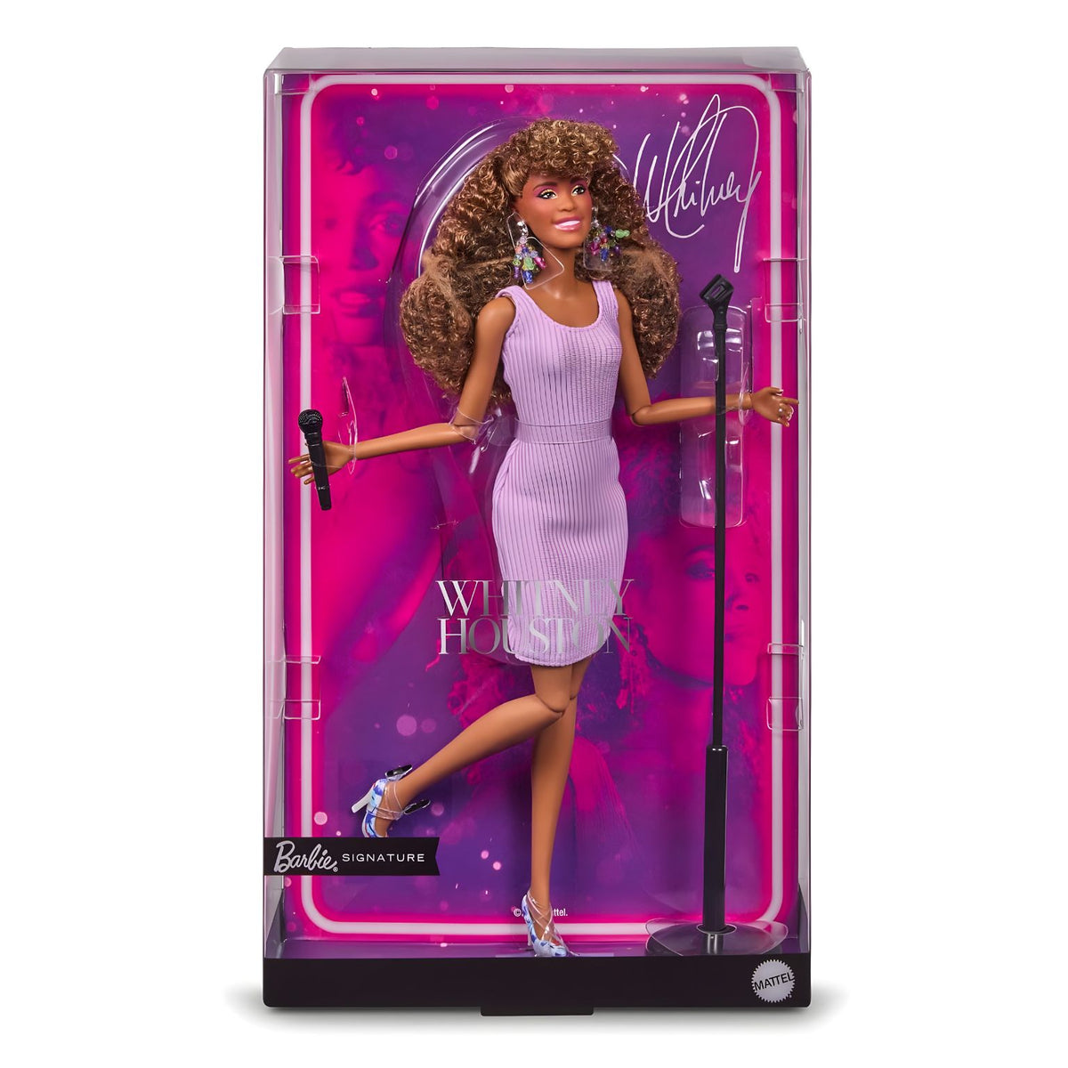 Barbie Signature Whitney Houston com vestido lilás e microfone