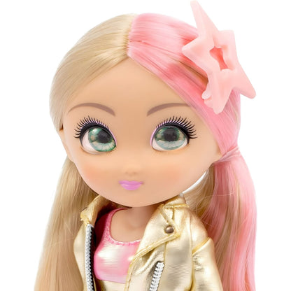 Unique Eyes Amy Total Look con pelo largo y mirada expresiva