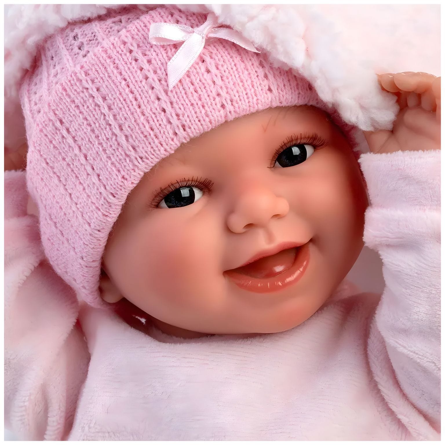 Boneca Chloe Sorrisos 38 cm para brincadeiras de carinho