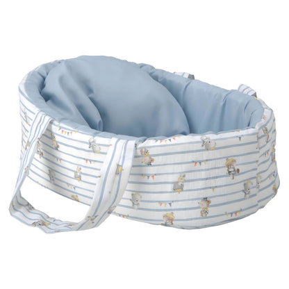 Muñeca Elegance 26 cm con capazo azul en presentación comercial
