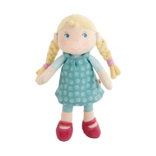 Boneca de pano infantil Linnéa para primeiras brincadeiras de cuidado