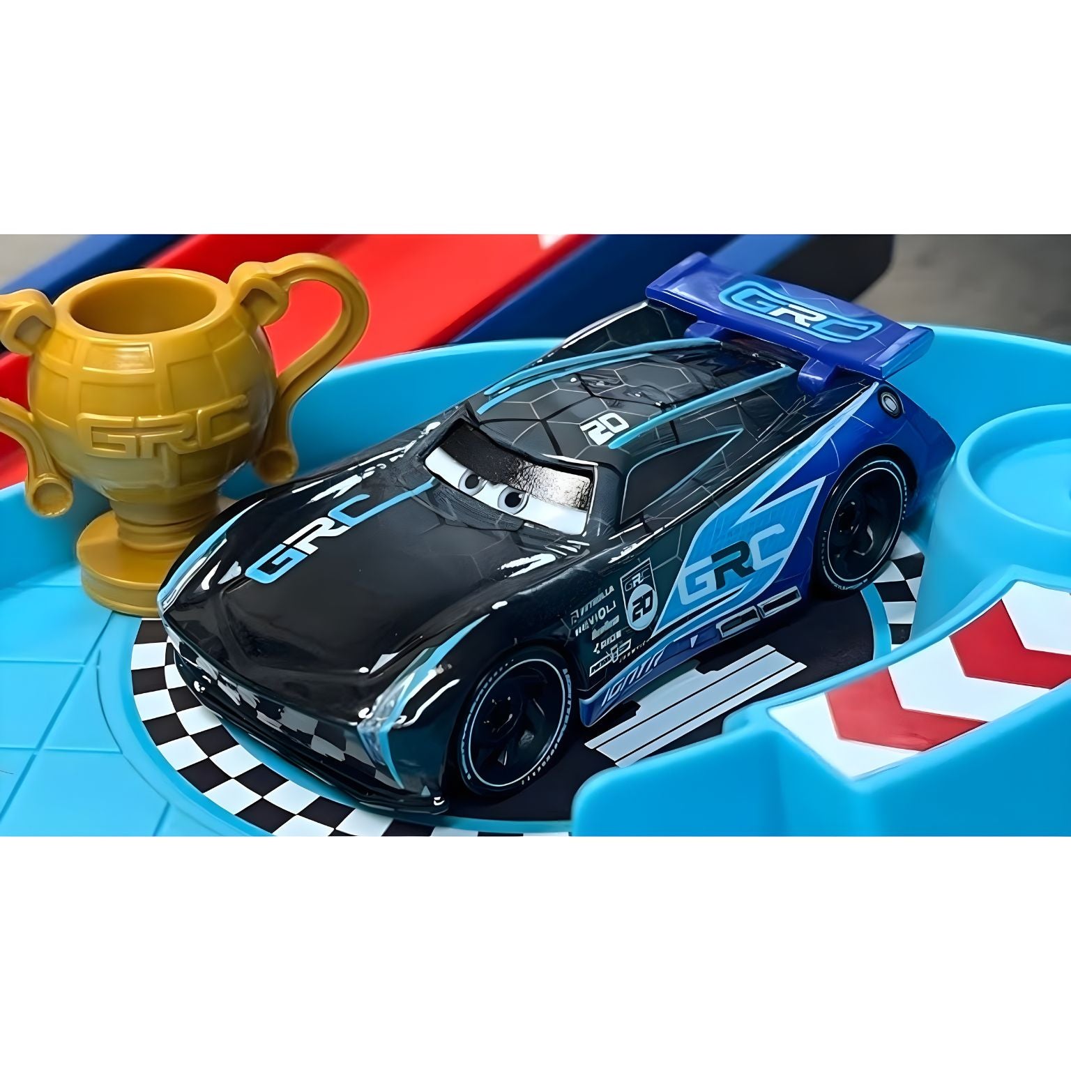 carros Disney - Jackson Storm e Miguel Camino