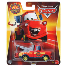 Cars Disney Mate Rescue vermelho com gancho de resgate e detalhes amarelos