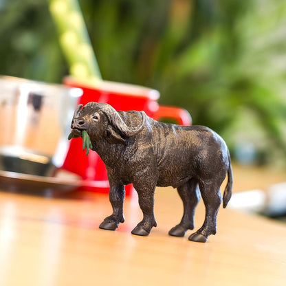 Figura de caucho Búfalo africano en otra perspectiva