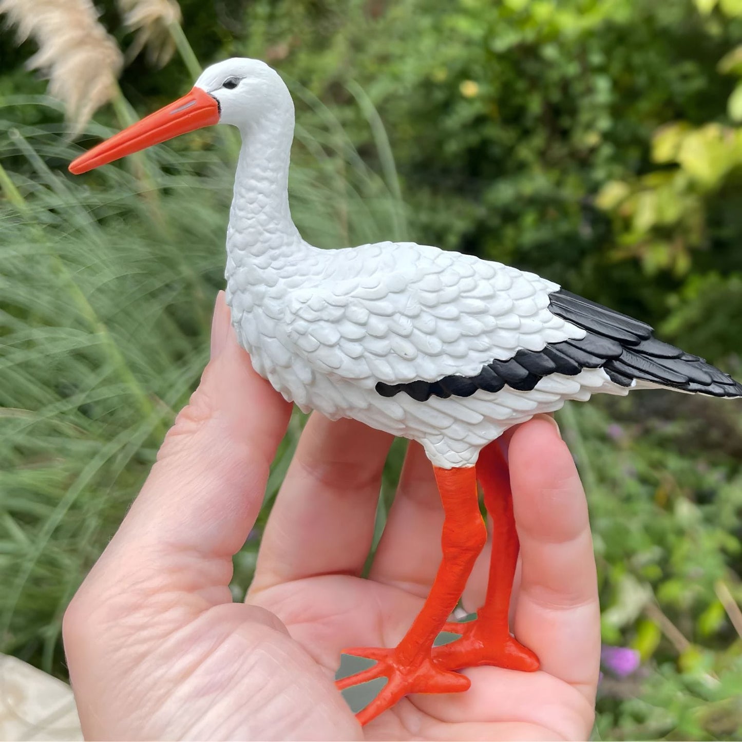 Figura Cegonha-branca em borracha para histórias de campo e descoberta