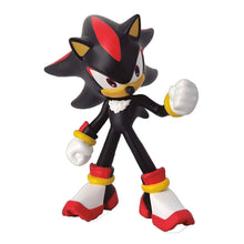 Figura de borracha Sonic - Shadow preta com detalhes vermelhos e punho erguido