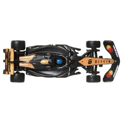 Hot Wheels Fórmula 1 McLaren MCL38 de Oscar Piastri, miniatura de competición para exposición con decoración McLaren.