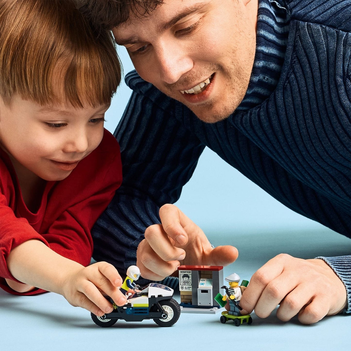 LEGO City Perseguição com Mota da Polícia vista adicional 2