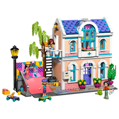 Lego Friends Casa de la Familia de Liann con casa pastel, rampa de skate y personajes Friends