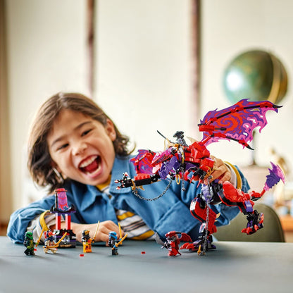 Detalle del LEGO Ninjago Garra del Trueno Dragón del Caos