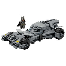 Lego Super Heroes Batmobile de Batman v Superman com minifigura do Batman