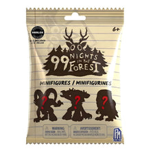 Minifiguras Roblox 99 Nights in the Forest em fotografia de produto