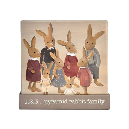 Familia de conejos de la Pirámide 123 en juego de descubrimiento