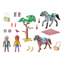 Playmobil Excursão a cavalo com duas figuras, dois cavalos, árvore e piquenique na praia