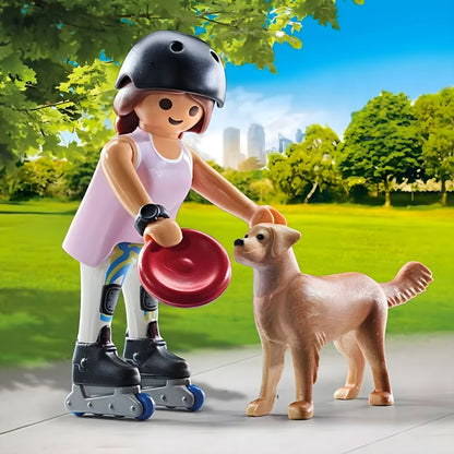 Playmobil Patinadora con Retriever con casco, patines y disco paseando perro en el parque