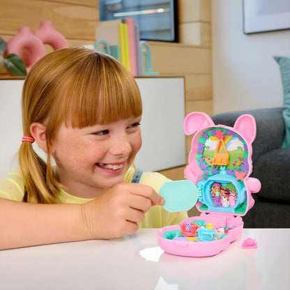 Polly Pocket Hora del Té con el conejito compacto rosa, escenario de jardín, fiesta del té, miniaturas