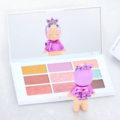 Detalle en tonos rosa de la colección Sonny Angel x shu uemura Makeup Angel Series