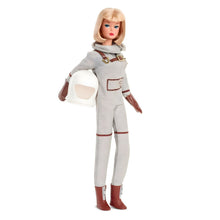 Apresentamos Barbie Signature Miss Astronaut 1965 com o SKU 232614325 recomendado para + 12 anos