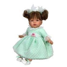 Apresentamos Boneca Célia Plumeti com cabelo castanho 45 cm com o SKU 36171124 recomendado para + 3 anos