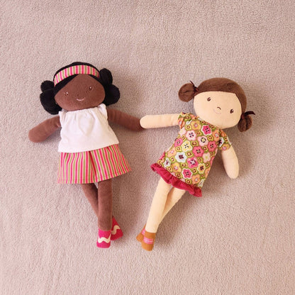 Presentamos Muñeca de Trapo Amy 33 cm con el SKU 60746424 recomendado para + 0 meses