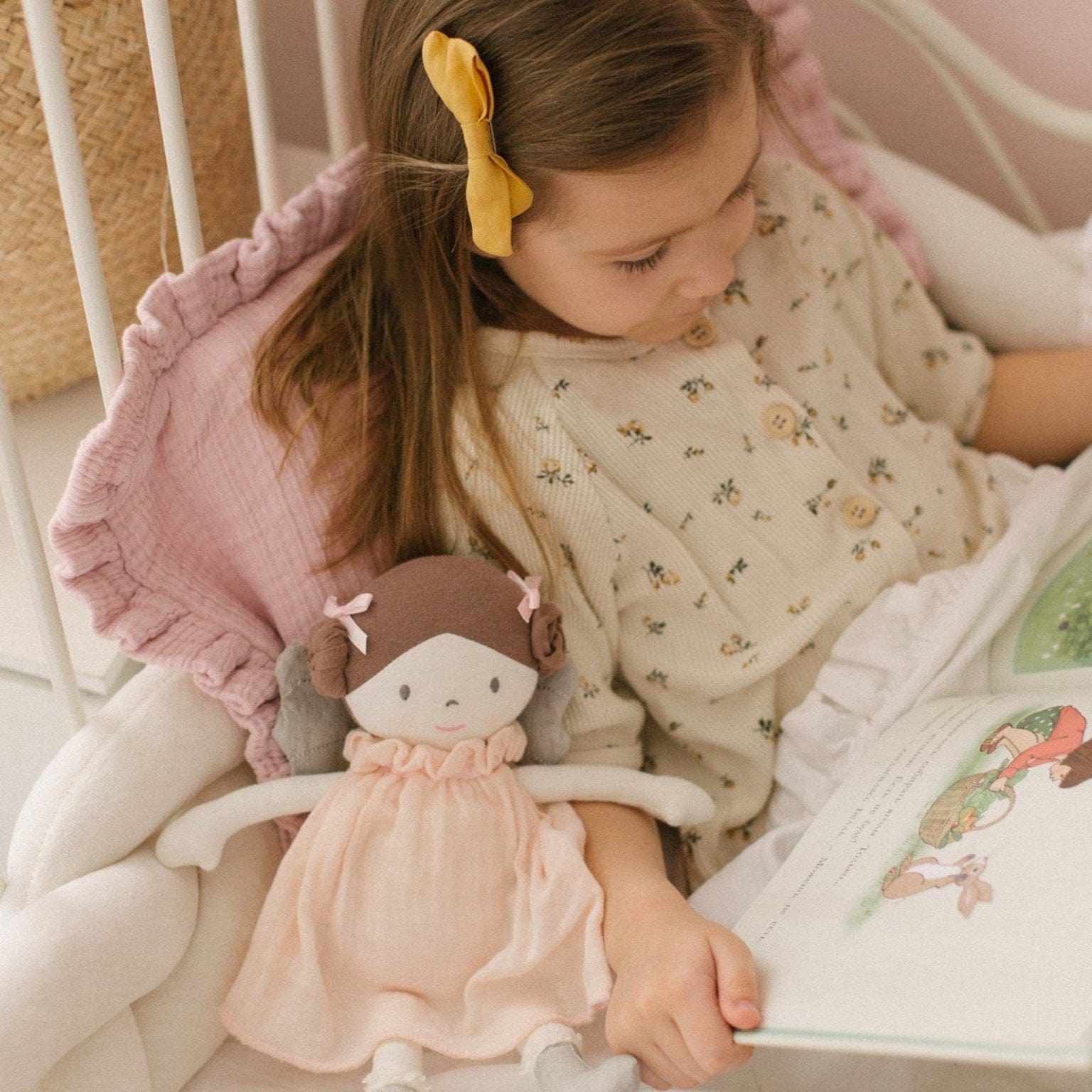 Apresentamos Boneca de Pano - Fada Angelina com o SKU 602105024 recomendado para + 0 meses