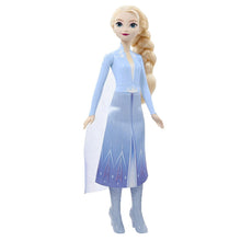 Apresentamos Boneca Frozen - Elsa Viajante com o SKU 851207025 recomendado para + 3 anos