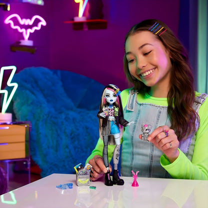 Presentamos Monster High - Frankie Stein con el SKU 772305824 recomendado para + 4 años