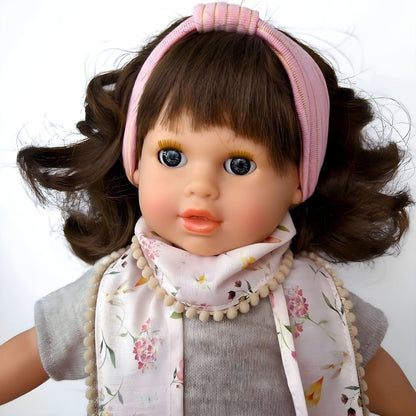 Presentamos Muñeca Tina Fleur 42 cm con el SKU 42069023 recomendado para + 3 años