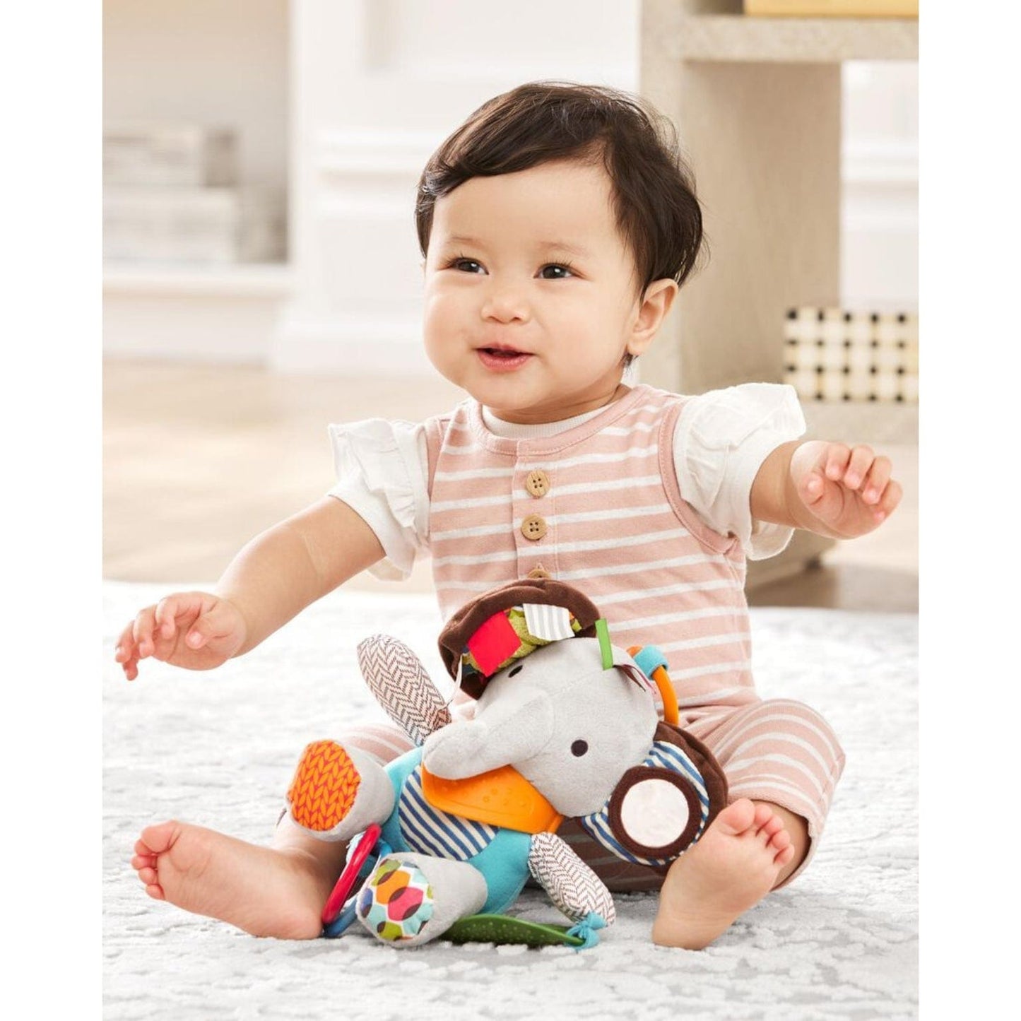 Apresentamos Peluche de actividades Elefante com o SKU 820620224 recomendado para + 0 meses
