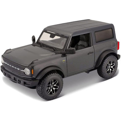 Presentamos Ford Bronco Badlands gris con el SKU 683153024 recomendado para + 3 años