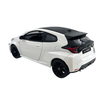 Presentamos Toyota GR Yaris 2021 1/24 con el SKU 683290925 recomendado para + 3 años