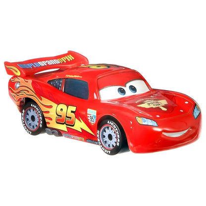 Figura Cars Disney Rayo McQueen con ruedas de carrera vista de frente