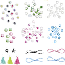 Apresentamos Conjunto de Pulseiras Letras com o SKU 392978124 recomendado para + 4 anos