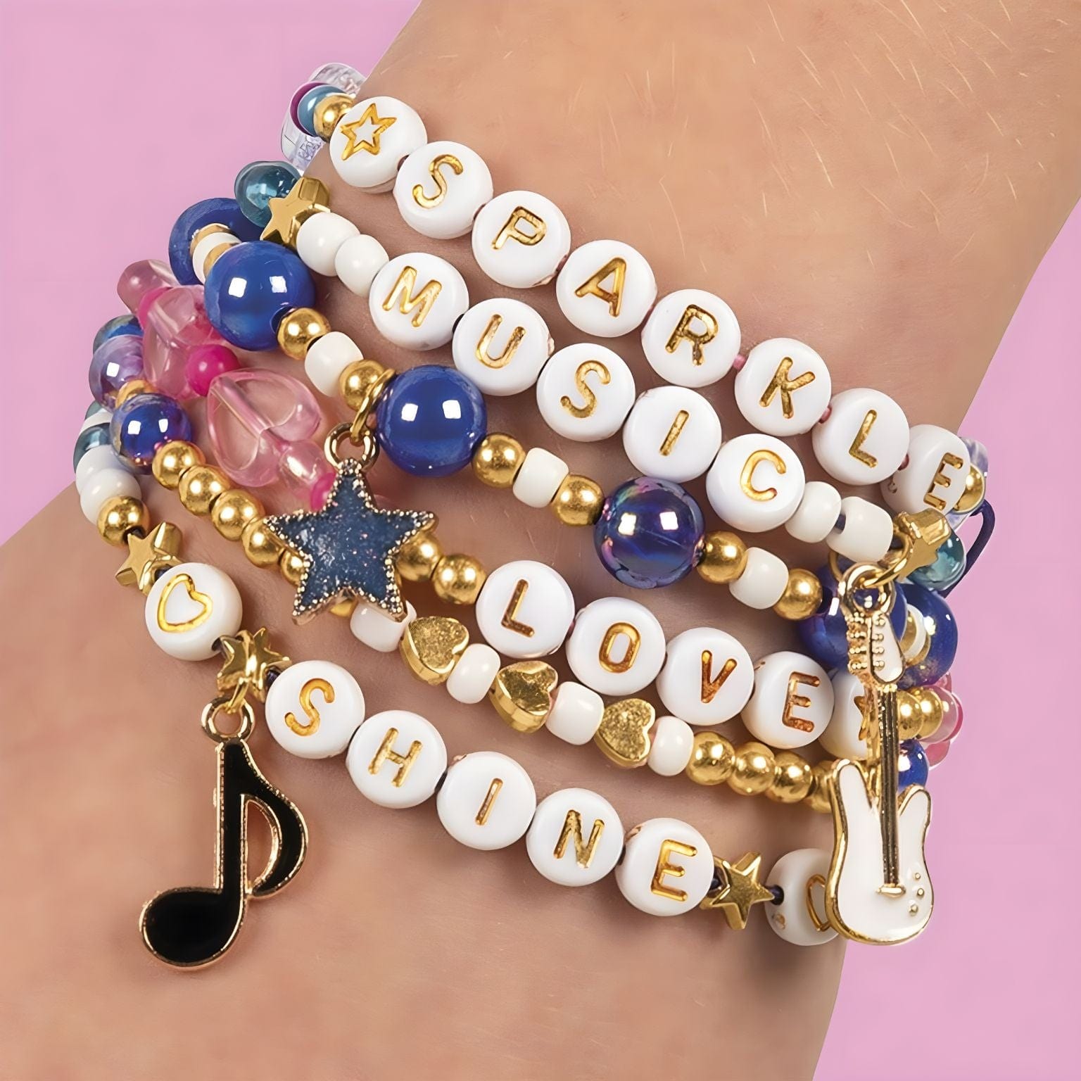 Apresentamos Design & Shine - Pulseiras Brilhantes com o SKU 392823424 recomendado para + 6 anos