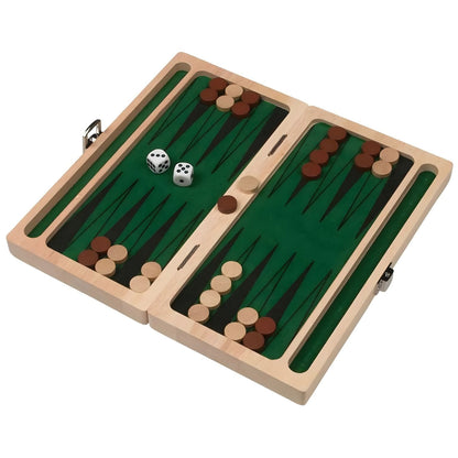 Tabuleiro de Backgammon em madeira aberto com peças e dados