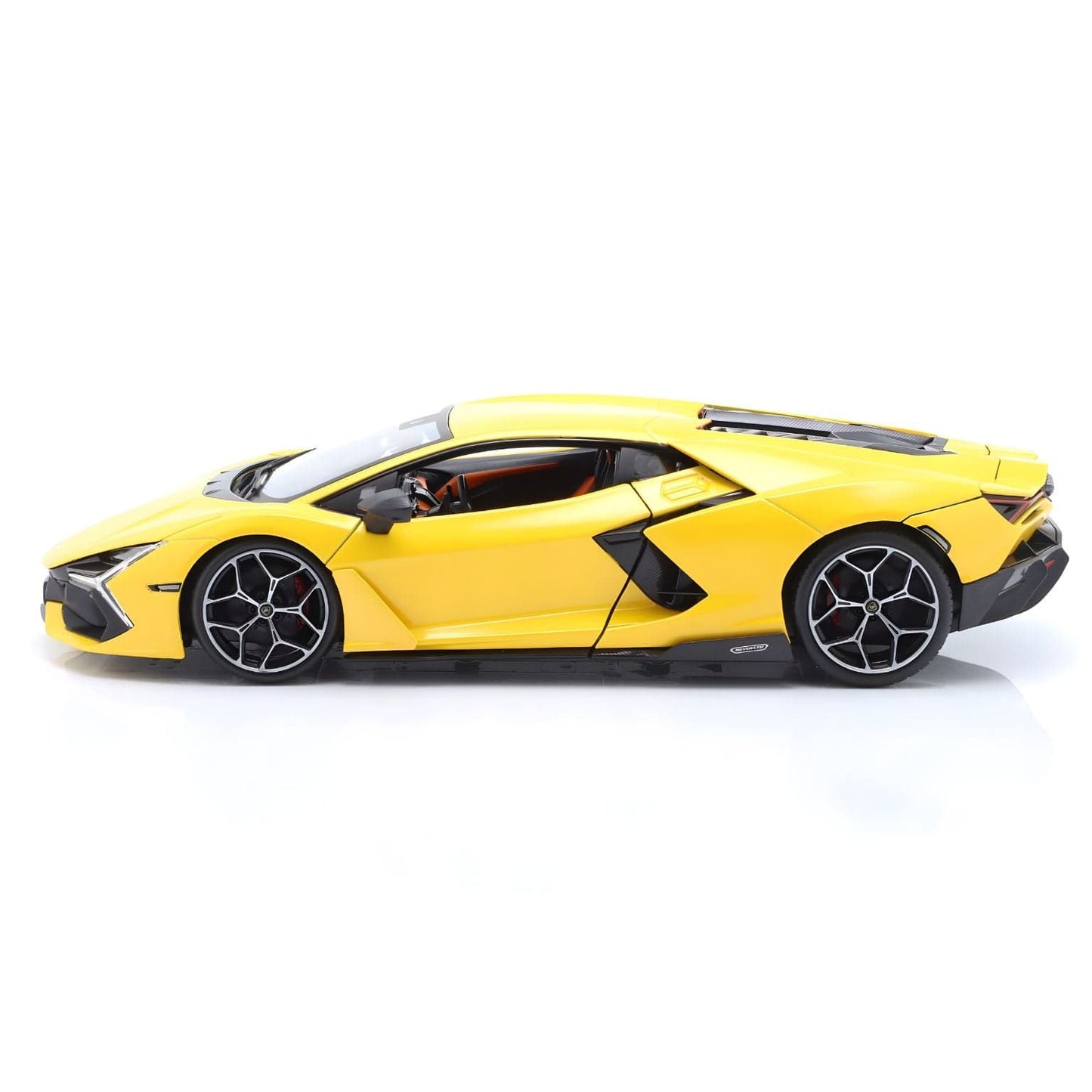 Apresentamos Lamborghini Revuelto Amarelo 1/18 com o SKU 683146325 recomendado para + 3 anos