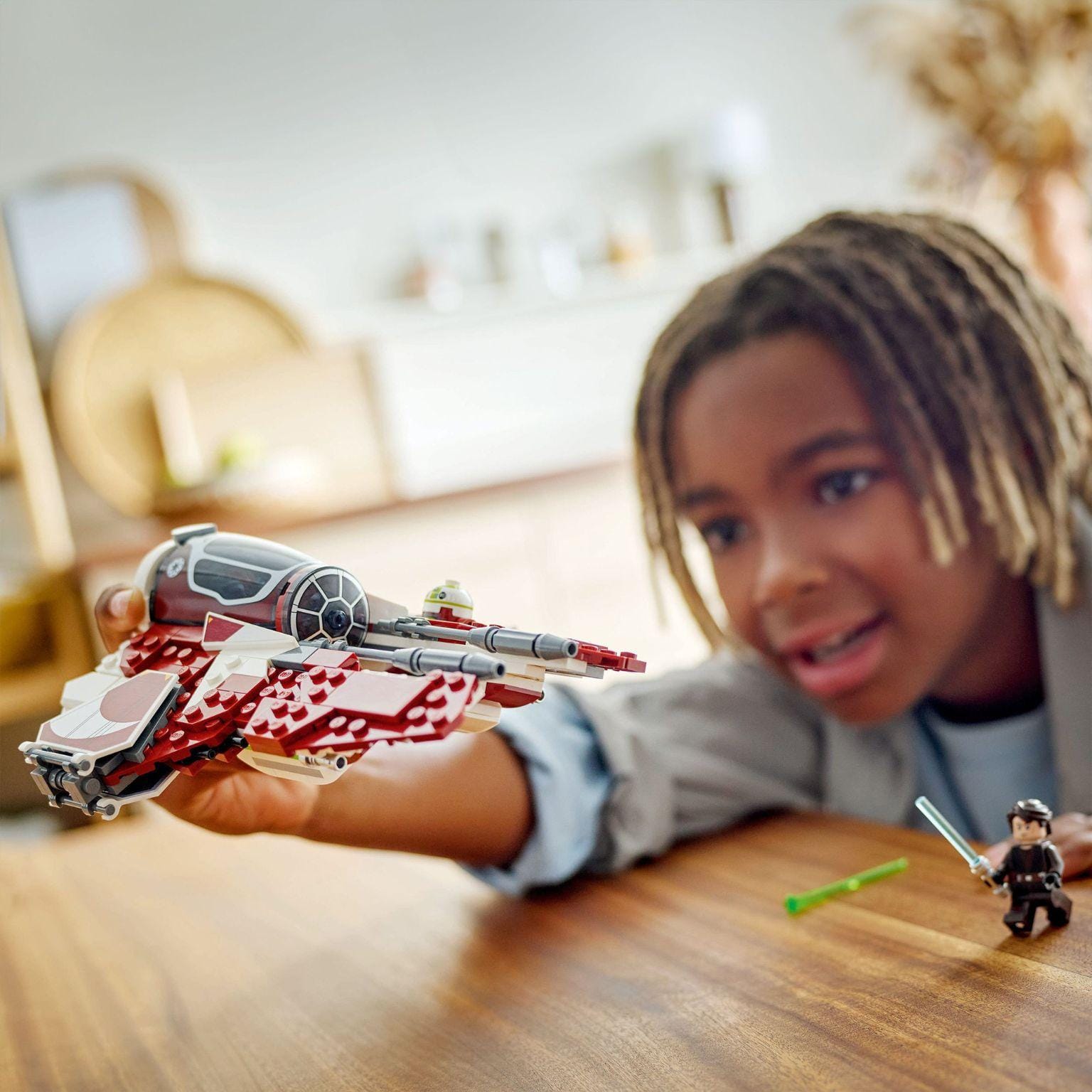 Apresentamos Lego Star Wars - Intercetor Jedi da Ahsoka com o SKU 667540125 recomendado para + 8 anos