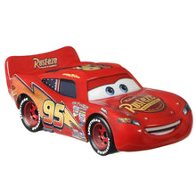 Apresentamos Cars Disney – Lightning McQueen com o Emblema da Rusteze com o SKU 558265925 recomendado para + 3 anos
