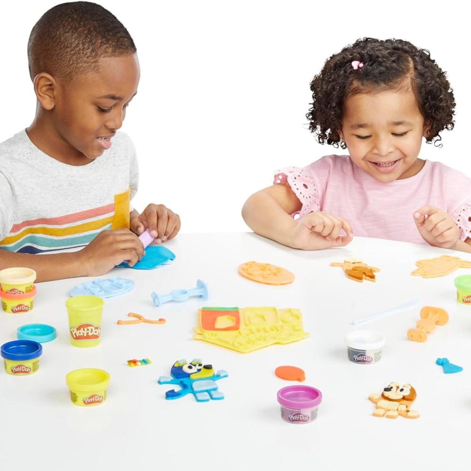Apresentamos Play-Doh Bluey Fantasias Divertidas com o SKU 90437424 recomendado para + 3 anos