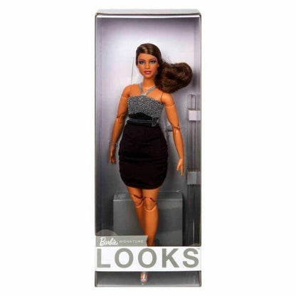 Presentamos Barbie Signature Looks Morena Curvy con el SKU 230048723 recomendado para + 6 años