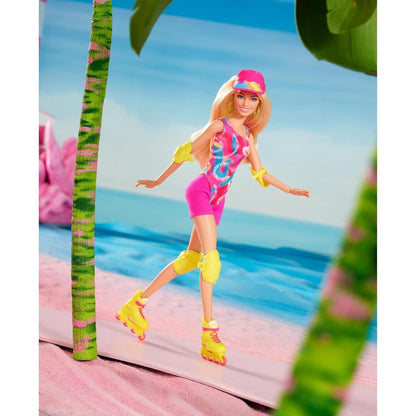 Presentamos Barbie La Película - Barbie con patines en línea con el SKU 231712523 recomendado para + 3 años