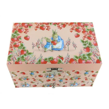 Presentamos Caja de música con cajón - Peter Rabbit Fresas con el SKU 796086123 recomendado para + 3 años