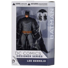 Apresentamos DC Comics Designer Series:  Batman (Lee Bermejo) com o SKU 235029317 recomendado para + 14 anos