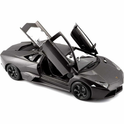 Lamborghini Reventón Gris 1/24 de Bburago con puertas abiertas