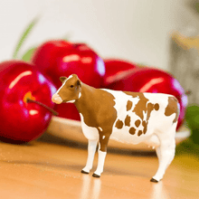 Apresentamos Figura de borracha - Vaca Aryshire com o SKU 436212923 recomendado para + 3 anos
